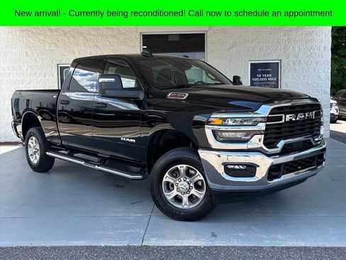 Used 2026 RAM 2500 Big Horn AWD/4WD image 1