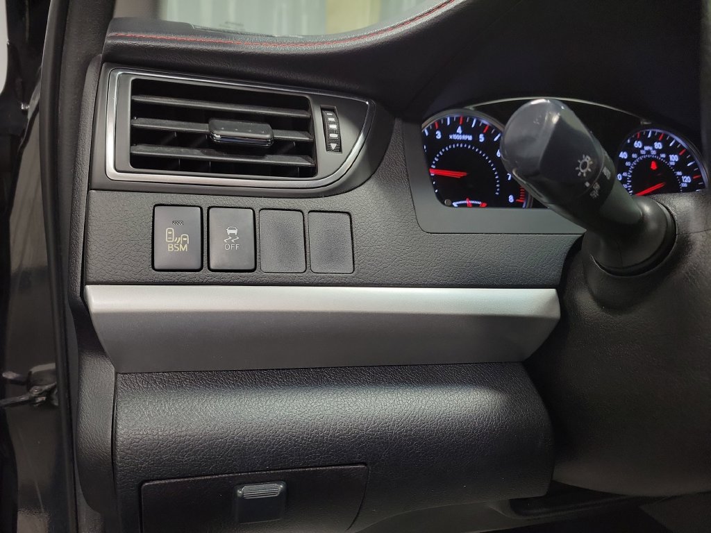 Used 2016 Toyota Camry XSE w/ Moonroof Package FWD image 27