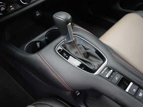 Used 2025 Honda HR-V Sport image 24