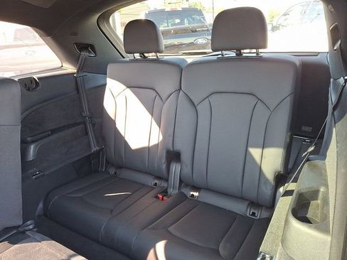 Used 2025 Audi Q7 3.0T Prestige w/ Prestige Package image 10