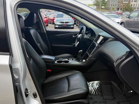 Used 2018 INFINITI Q50 Pure AWD/4WD image 12
