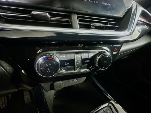 Used 2024 Chevrolet Trax RS w/ Driver Confidence Package image 32