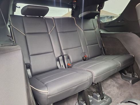 Certified 2023 Cadillac Escalade Premium Luxury image 32