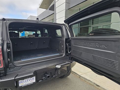 New 2026 GMC Hummer EV SUV image 17