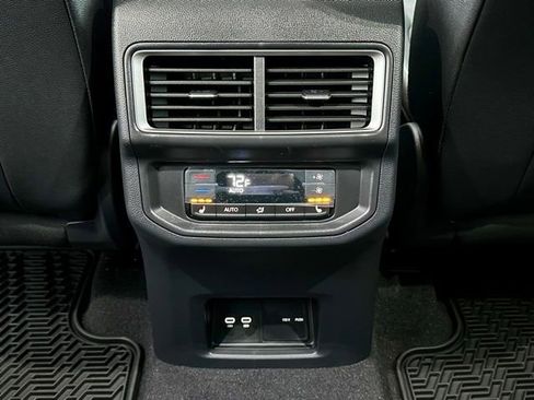 New 2026 Volkswagen Atlas SEL Premium R-Line AWD/4WD image 19