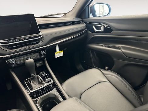 New 2026 Jeep Compass Limited AWD/4WD image 11