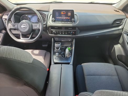 Used 2022 Nissan Rogue S image 15