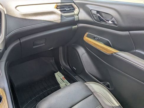 Used 2017 GMC Acadia Denali w/ Technology Package image 17