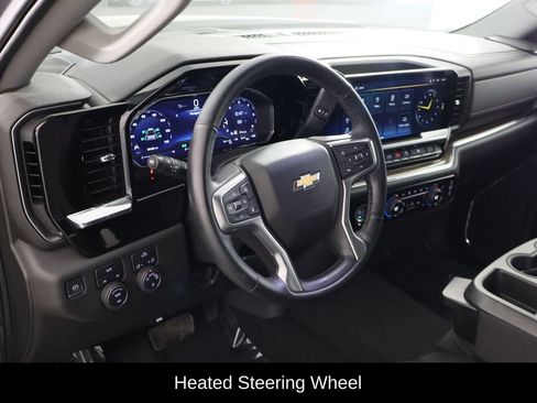 Used 2023 Chevrolet Silverado 1500 LT AWD/4WD image 17