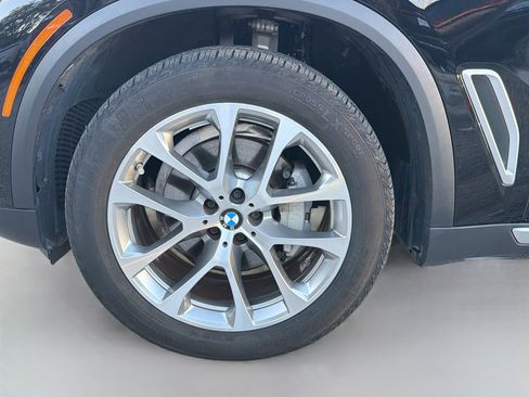 Certified 2023 BMW X5 xDrive40i w/ Premium Package AWD/4WD image 43