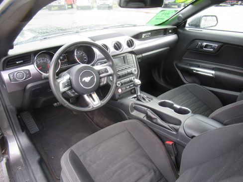 Used 2016 Ford Mustang GT image 11