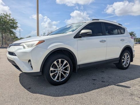 Used 2016 Toyota RAV4 Limited AWD/4WD image 9