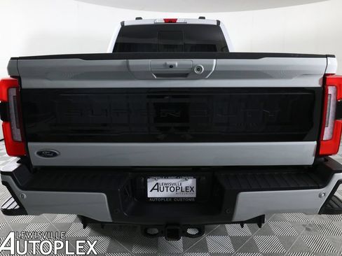 Used 2025 Ford F250 Platinum AWD/4WD image 6