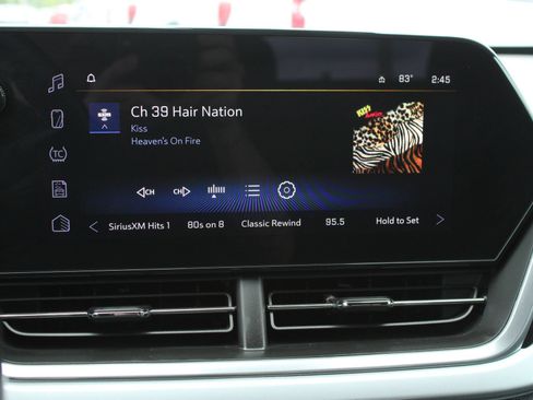 Used 2024 Chevrolet Trax LT w/ LT Convenience Package FWD image 34