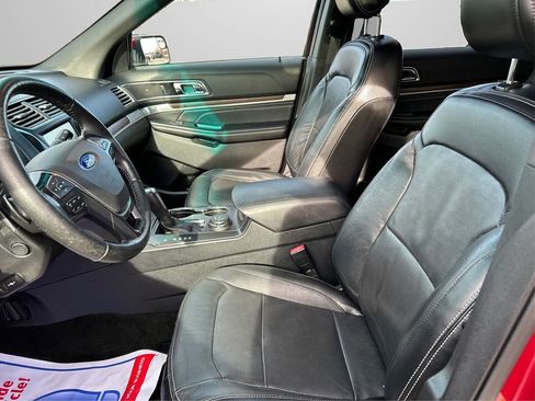 Used 2016 Ford Explorer Limited image 9