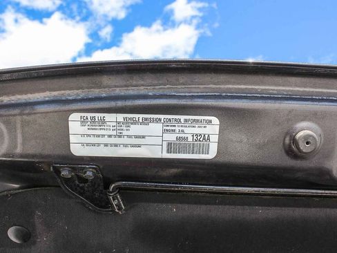 Used 2022 Jeep Wrangler Sport S image 25