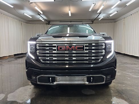 Used 2023 GMC Sierra 1500 Denali image 3