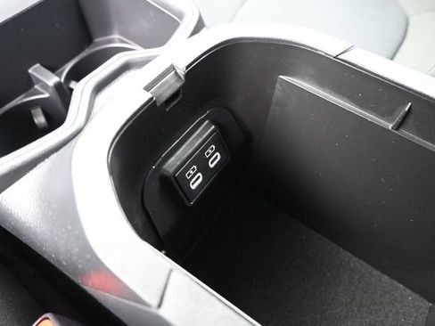 Used 2023 Toyota RAV4 LE AWD/4WD image 26