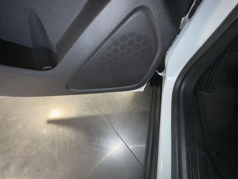 Used 2020 Chevrolet Equinox LS w/ LS Convenience Package image 19