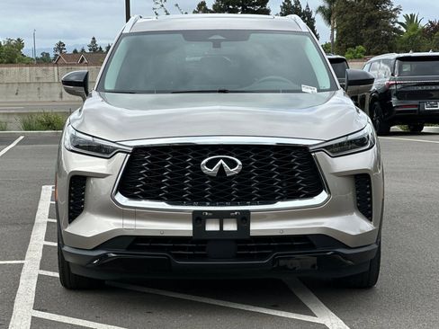 Certified 2023 INFINITI QX60 Luxe w/ Cargo Package FWD image 9