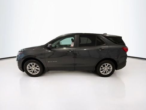 Used 2021 Chevrolet Equinox LS w/ LS Convenience Package AWD/4WD image 4