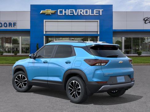 New 2026 Chevrolet TrailBlazer LT w/ LT Cold Weather Package AWD/4WD image 4