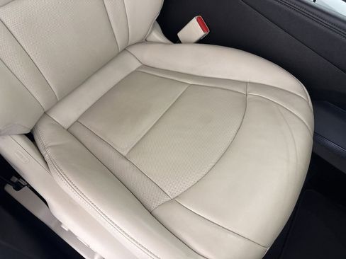 Used 2023 Buick Enclave Premium w/ Experience Buick Package image 29