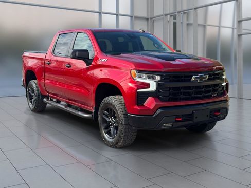 Used 2023 Chevrolet Silverado 1500 LT Trail Boss AWD/4WD image 2