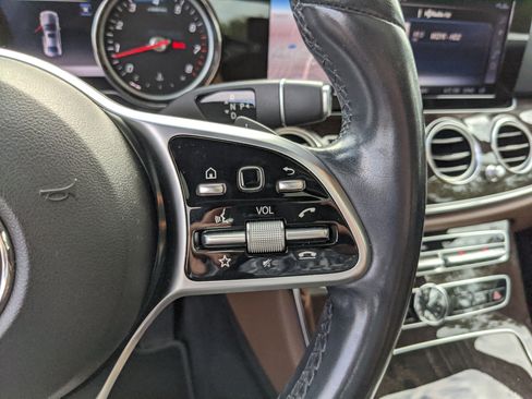 Used 2019 Mercedes-Benz E 300 image 30
