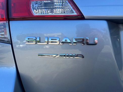 Used 2014 Subaru Outback 3.6R Limited w/ Moonroof Package AWD/4WD image 41