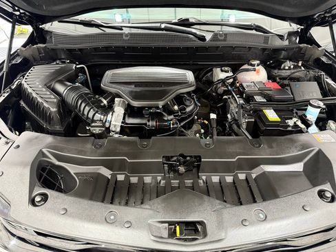 Used 2025 Chevrolet Blazer RS image 8