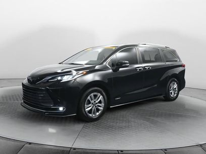Used 2021 Toyota Sienna Limited