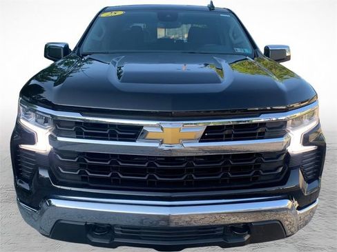 Used 2025 Chevrolet Silverado 1500 LT AWD/4WD image 7
