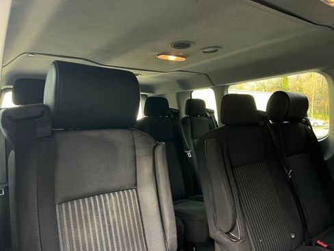 Used 2015 Ford Transit 350 XLT image 24