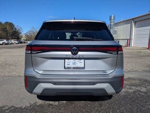 New 2026 Volkswagen Tiguan S image 5