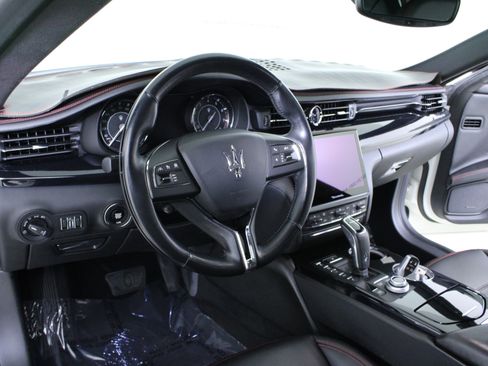 Used 2021 Maserati Quattroporte S image 22