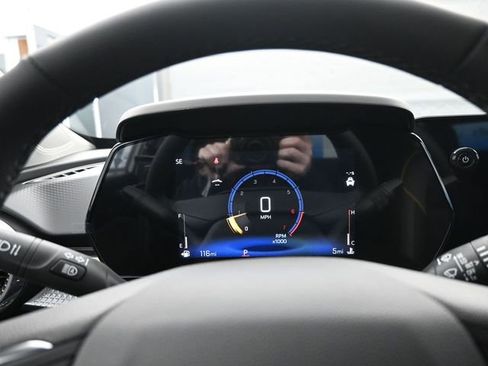 New 2026 Chevrolet Trax ACTIV w/ Sunroof Package image 13