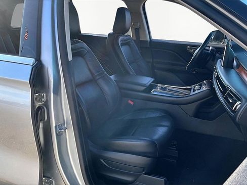 Used 2023 Lincoln Aviator Reserve image 7
