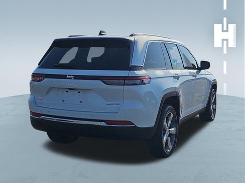 Used 2022 Jeep Grand Cherokee Limited w/ Trailer Tow Prep Group (B) image 3