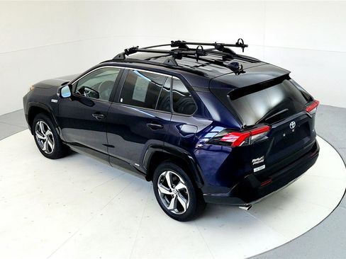 Certified 2021 Toyota RAV4 SE w/ Weather & Moonroof Package image 16