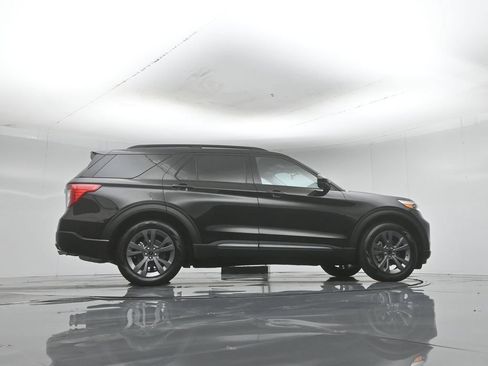 Used 2023 Ford Explorer XLT w/ Equipment Group 202A RWD image 55