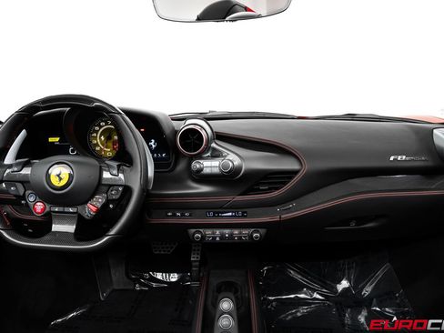 Used 2021 Ferrari F8 Tributo RWD image 31