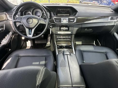 Used 2015 Mercedes-Benz E 250 BlueTEC Sedan image 14