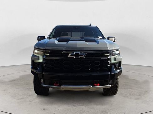 Used 2024 Chevrolet Silverado 1500 ZR2 w/ Technology Package AWD/4WD image 8