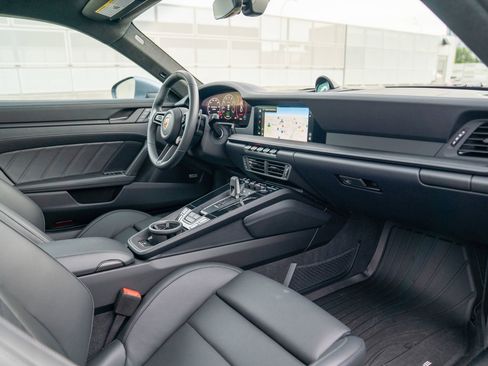 Certified 2026 Porsche 911 Carrera GTS RWD image 24