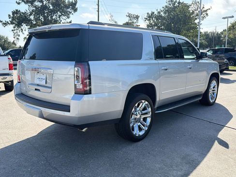 Used 2018 GMC Yukon XL SLT w/ Premium Edition RWD image 8