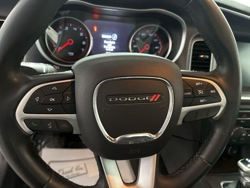Used 2016 Dodge Charger SXT w/ Navigation & Travel Group AWD/4WD image 15