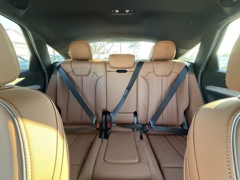 Used 2025 Audi Q5 2.0T Premium Plus w/ Premium Plus Package image 19