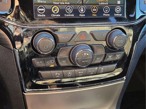 Used 2020 Jeep Grand Cherokee Altitude image 30