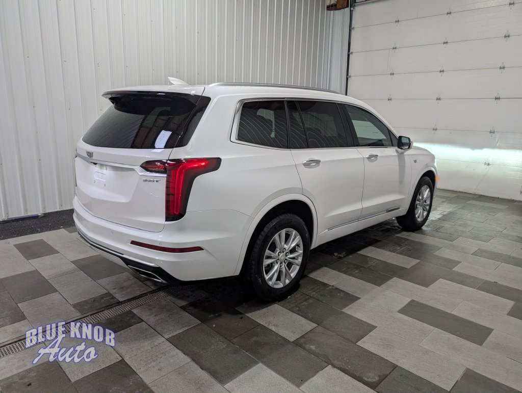 Used 2024 Cadillac XT6 Luxury AWD/4WD image 4